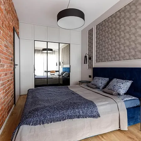 Golden Apartments&glamping-jp19 Daire