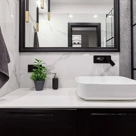 Golden Apartments&glamping-jp19 *
