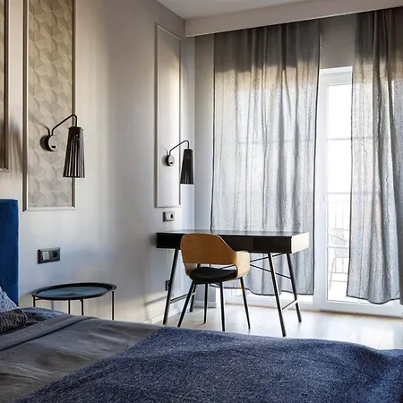 Golden Apartments&glamping-jp19 Daire